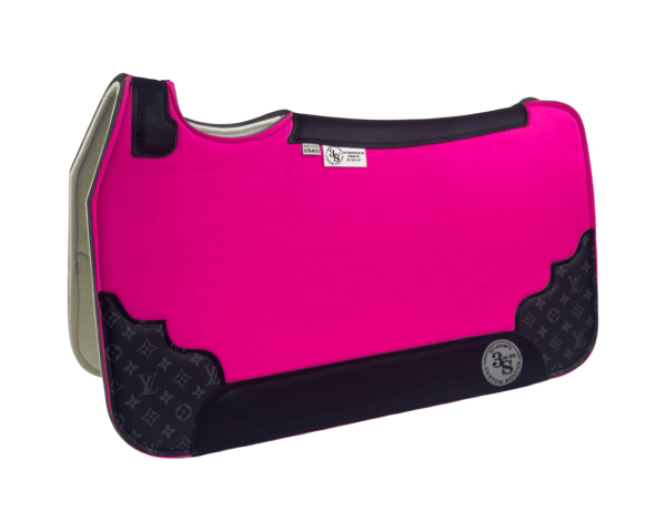 Tradition *HP* Pad – 28x30x3/4″ Fusion Felt – Color Pop Hot Pink – Accent Corner Black – Black wear leather