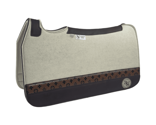 Tradition *HP* Pad – 28x30x3/4″ Fusion Felt – Color Pop Cream – Accent Strip Distressed Brown – Brown wear leather
