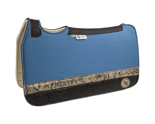 Tradition *HP* Pad – 28x30x3/4″ Fusion Felt – Color Pop Light Blue – Strip Duo 5/16 – Brown spine leather