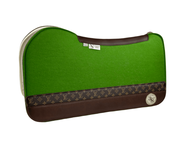 Evolution Pad – 30x30x3/4″ Fusion Felt – Color Pop Moss Green – Accent Strip Brown – Brown wear leather