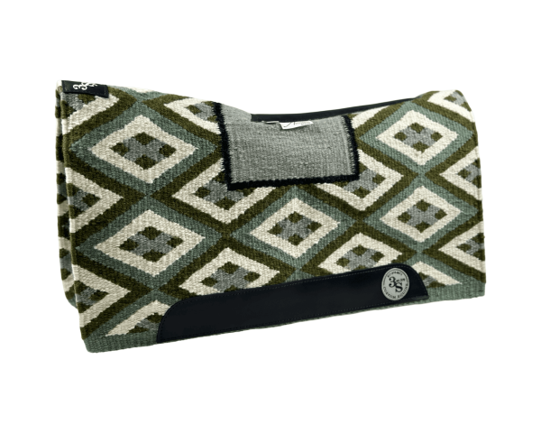 The Alltimate Show Pad – 30x34x5/8 – Element 100% Virgin Wool Base – Blanket top “Freeborn”