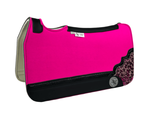 Tradition *HP* Pad – 28x30x3/4″ Fusion Felt – Color Pop Hot Pink – Shadow Corner w/strip 33/39 – Black Wear leather