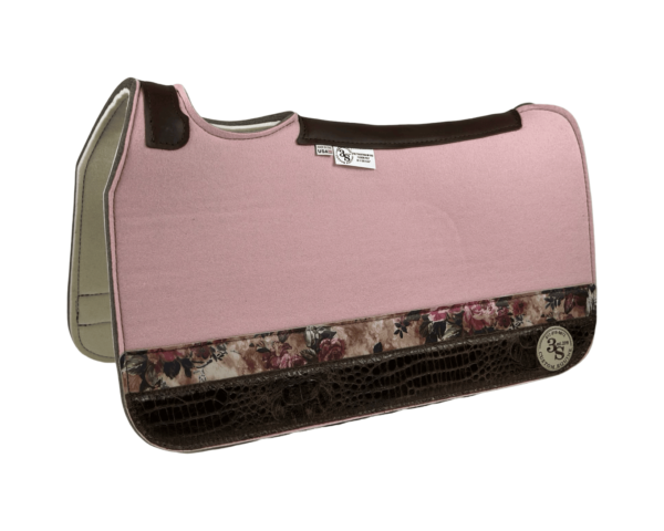 Tradition *HP* Pad – 28x30x3/4″ Fusion Felt – Color Pop Light Pink – Strip Duo 45/16– Brown Spine leather
