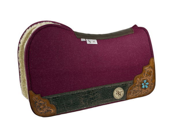 Evolution Pad – 28x30x3/4″ Element Wool – Merlot – Hand Tooled w/Turquoise stones Corners – #16 Wear leather + Wool Fleece